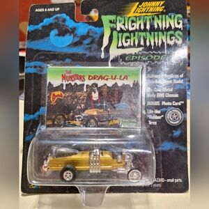 JOHNNY LIGHTNING FRIGHTNING LIGHTNINGS DRAGULA WHITE LIGHTNING